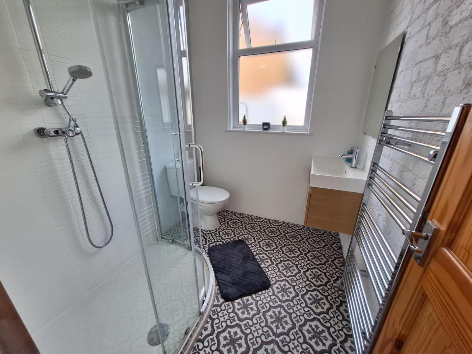 Modern Ground Floor Flat - 15 Min To Central London Apartment Luaran gambar