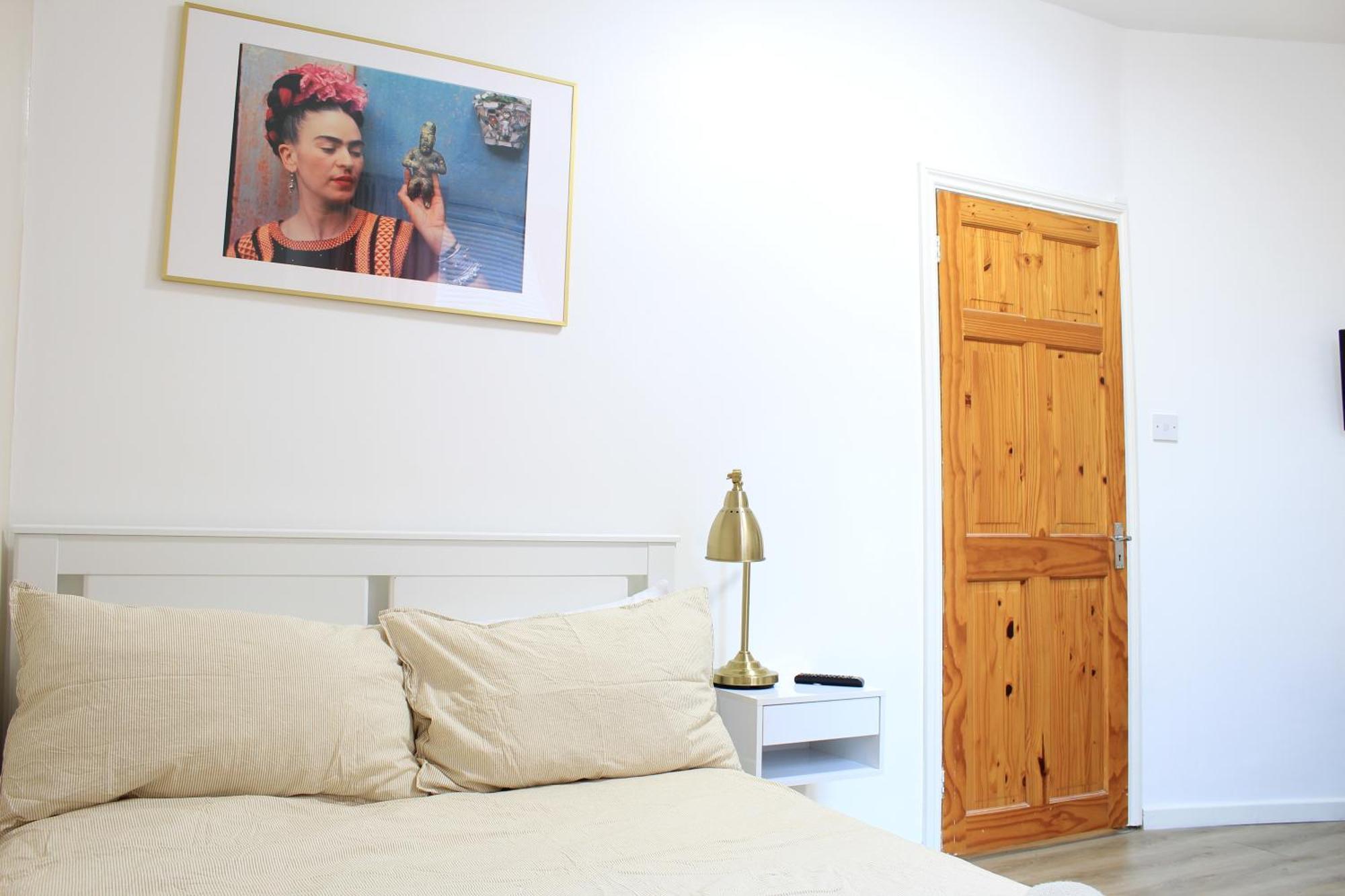 Modern Ground Floor Flat - 15 Min To Central London Apartment Luaran gambar